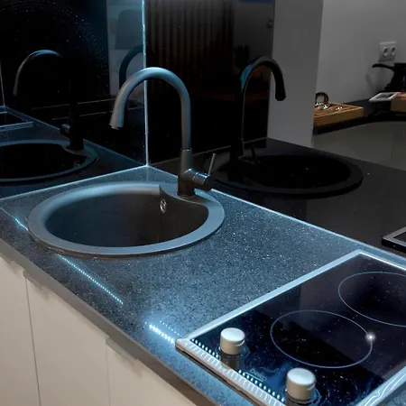 Luxury Yasmine Downtown