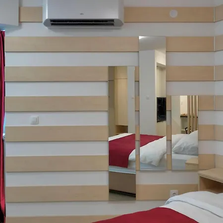 Luxury Yasmine Downtown Apartment *