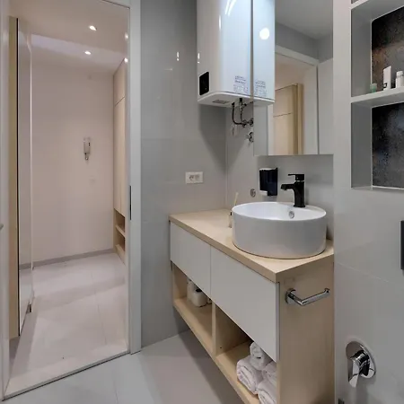 Luxury Yasmine Downtown * Mostar