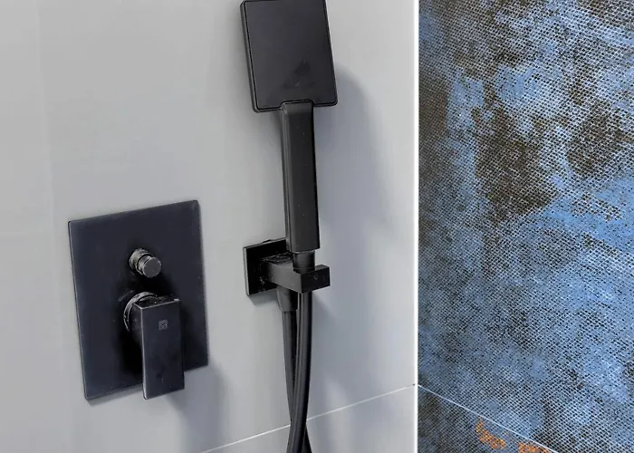 Luxury Yasmine Downtown *