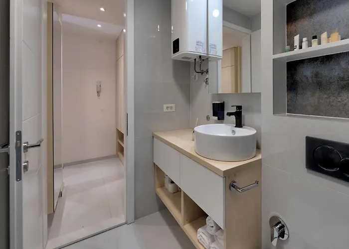 Luxury Yasmine Downtown * Mostar